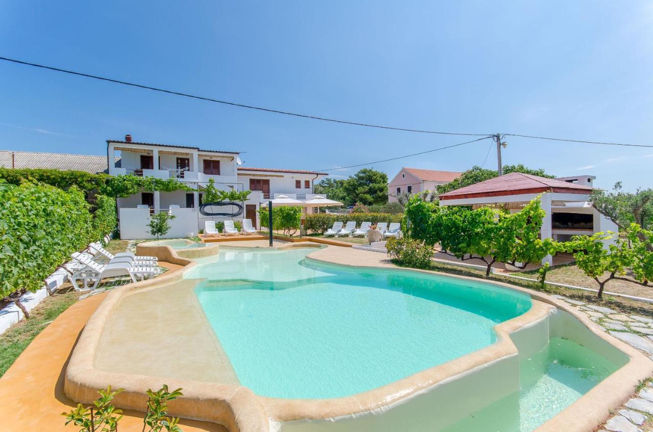 Apartments Goran Vir Ngoại thất bức ảnh