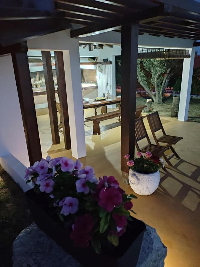 Apartments Goran Vir Ngoại thất bức ảnh