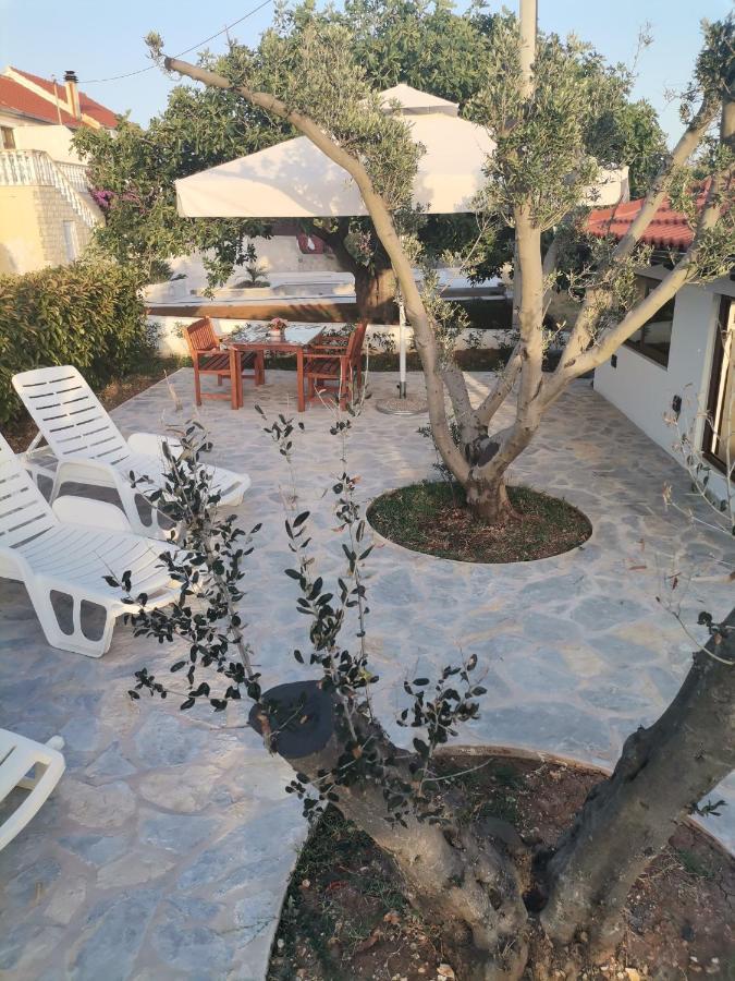 Apartments Goran Vir Ngoại thất bức ảnh
