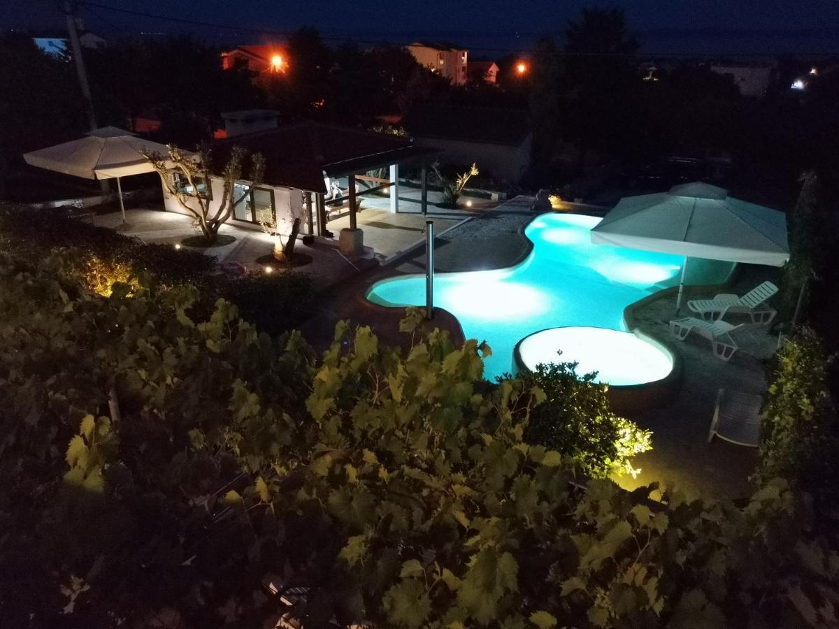 Apartments Goran Vir Ngoại thất bức ảnh