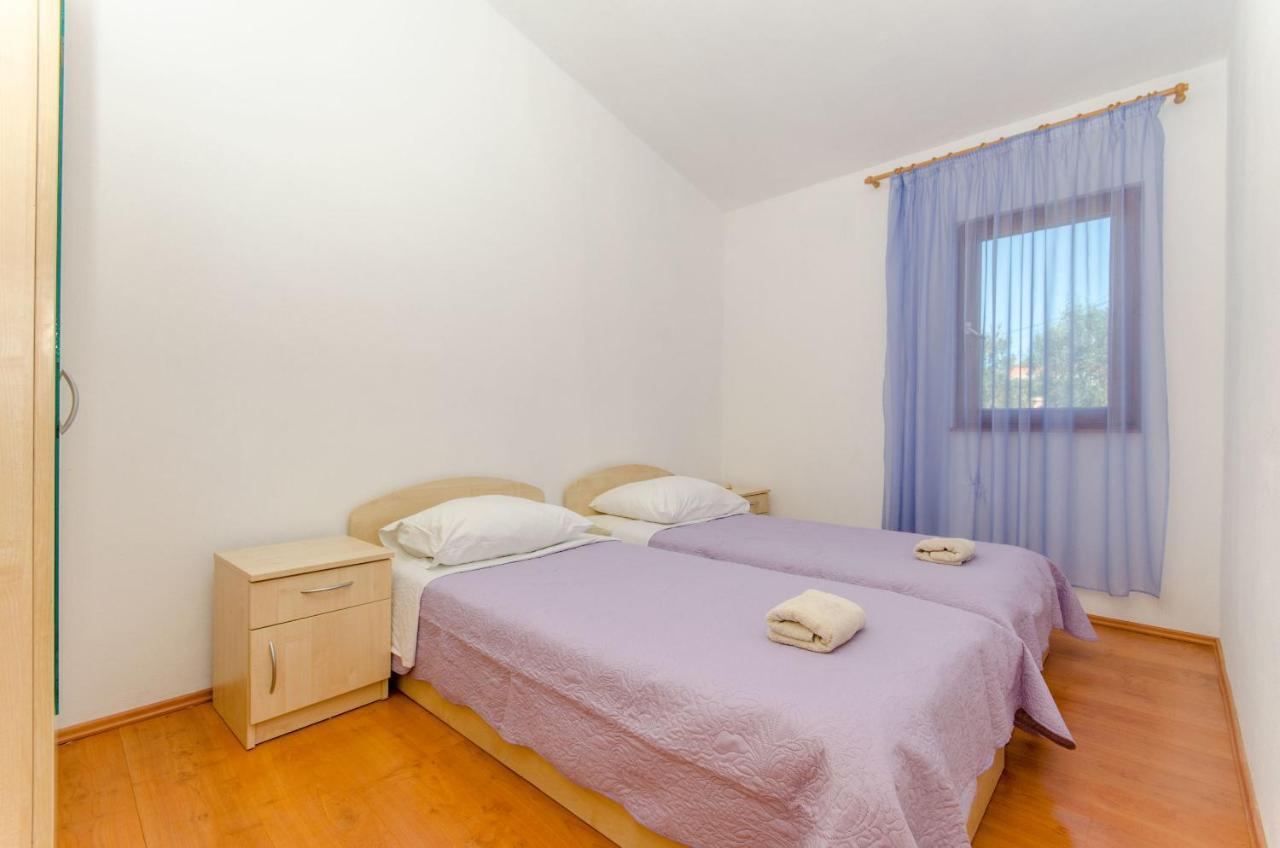 Apartments Goran Vir Ngoại thất bức ảnh
