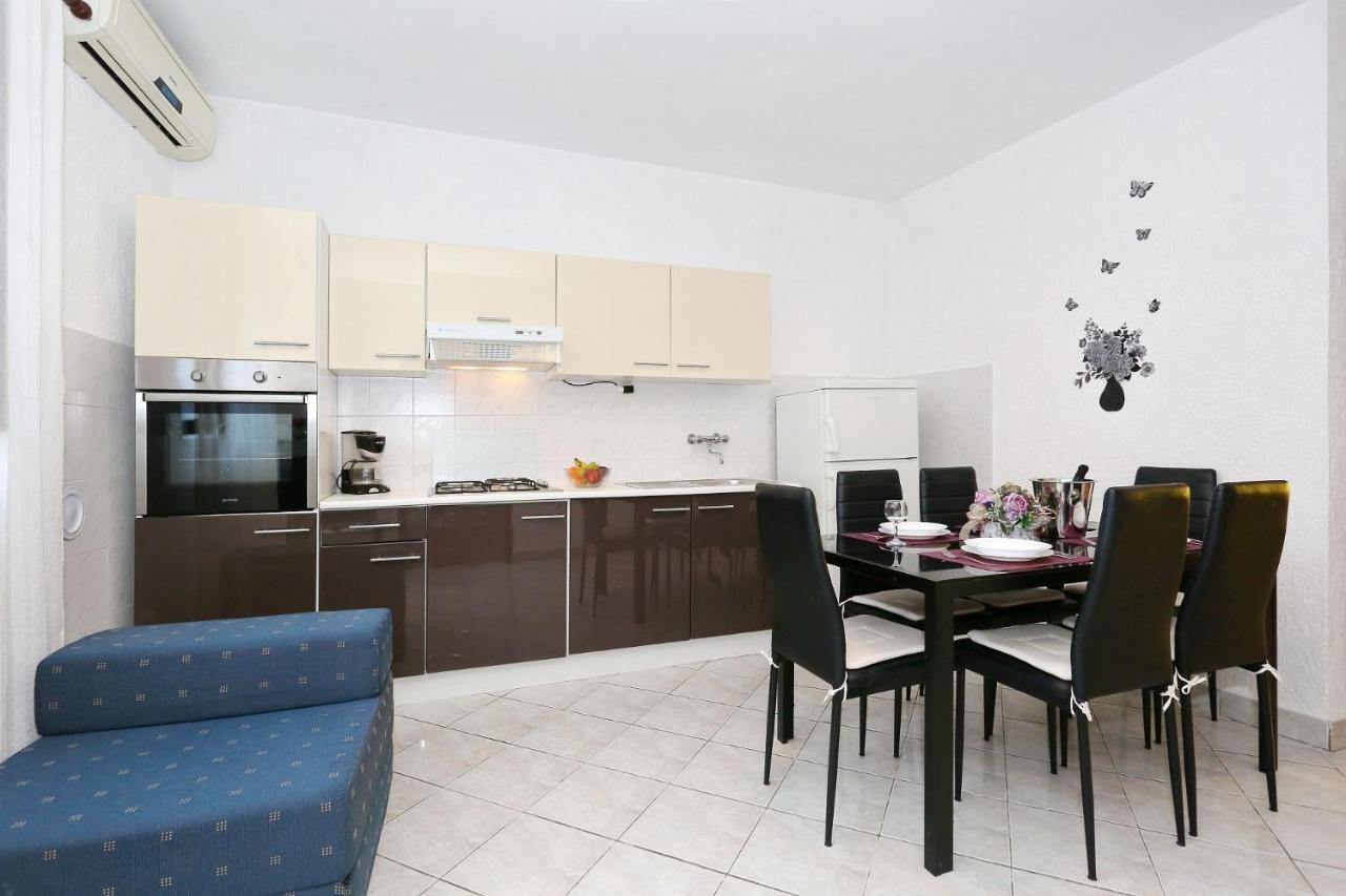 Apartments Goran Vir Ngoại thất bức ảnh