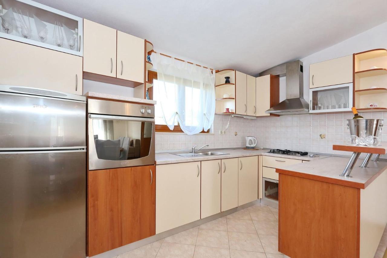 Apartments Goran Vir Ngoại thất bức ảnh