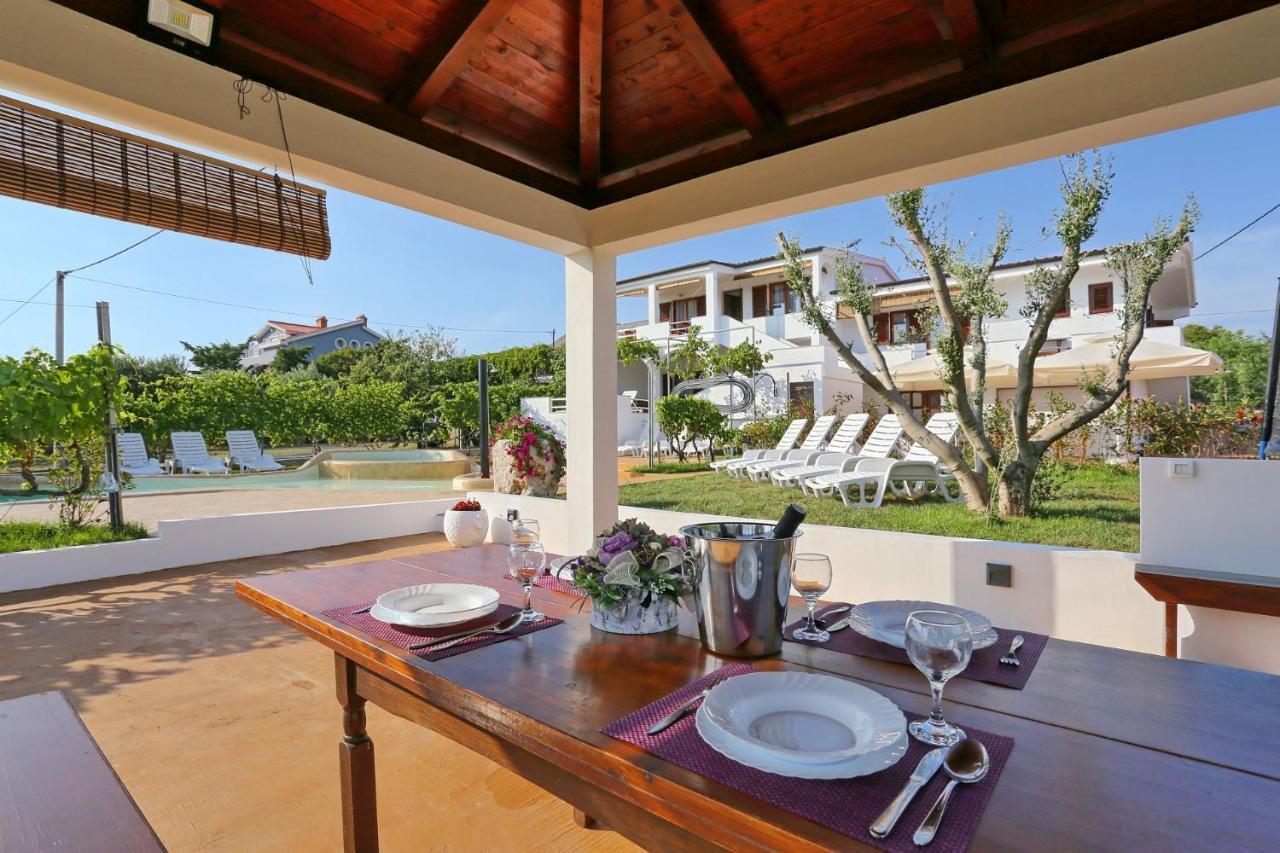 Apartments Goran Vir Ngoại thất bức ảnh